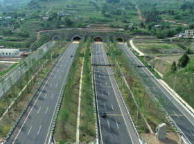 成都天府国际机场高速公路项目